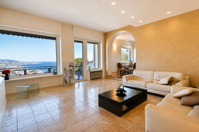 Appartamento in vendita a Sanremo
