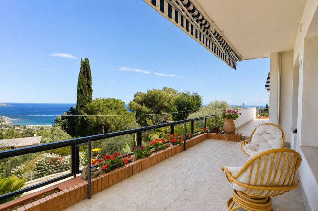 Appartamento in vendita a Sanremo