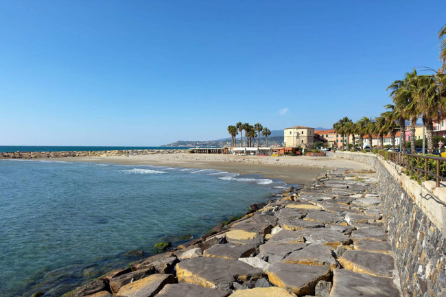 Appartement à vendre à Santo Stefano al Mare