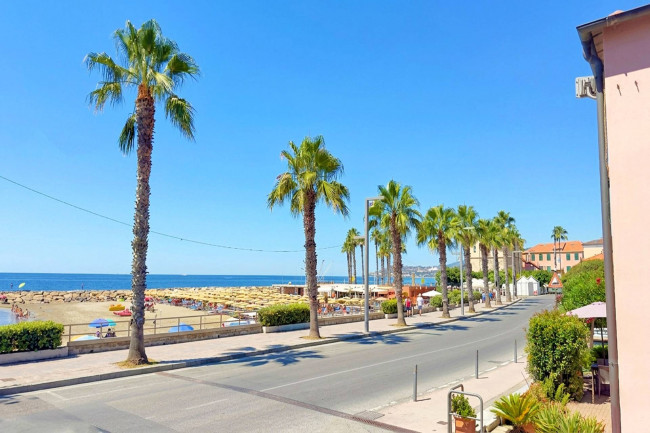 Wohnungen zum kaufen in Santo Stefano al Mare