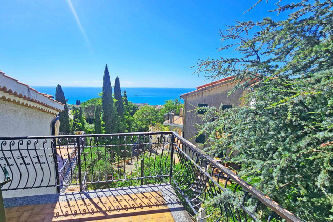 Villa in vendita a Pietra Ligure