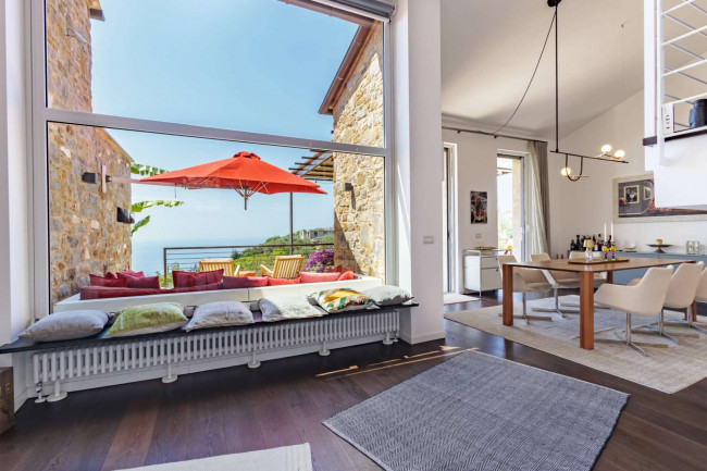 Villa in vendita a Cipressa