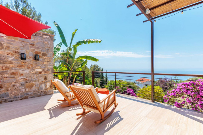 Villa in vendita a Cipressa