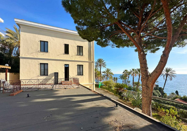 Apartment for sale in Bordighera
