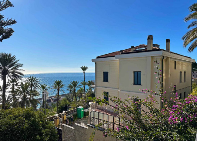 Apartment for sale in Bordighera