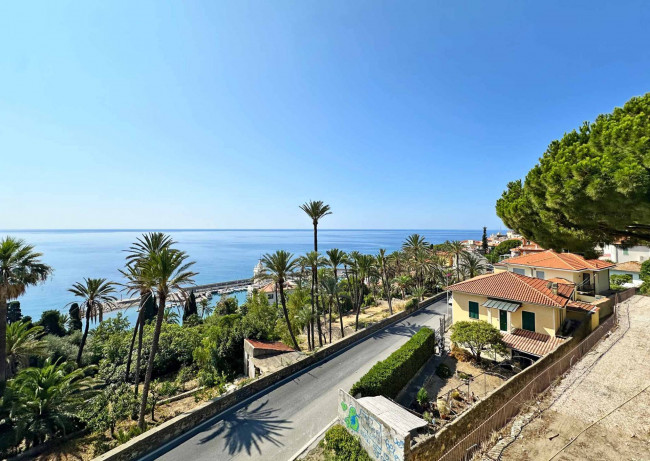 Apartment for sale in Bordighera