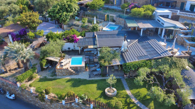 Villa in vendita a Imperia