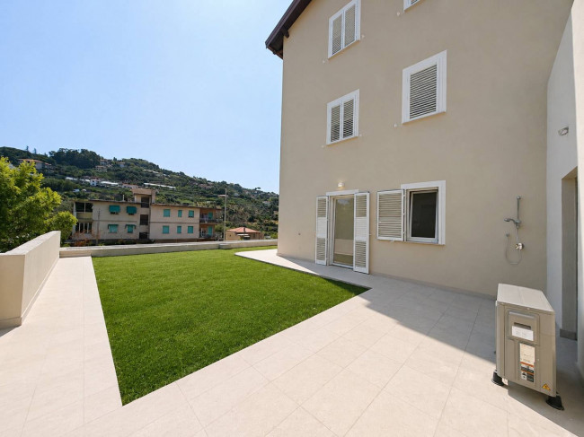 Appartamento in vendita a Bordighera
