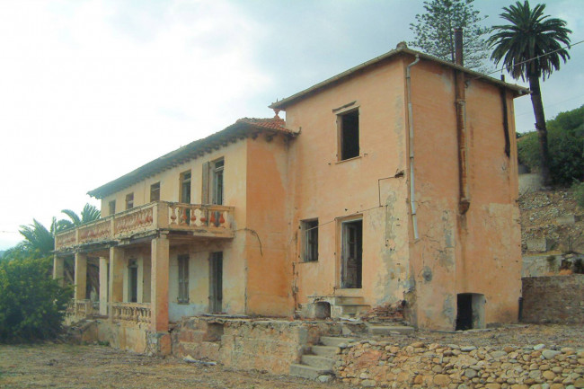 Villa in vendita a Riva Ligure