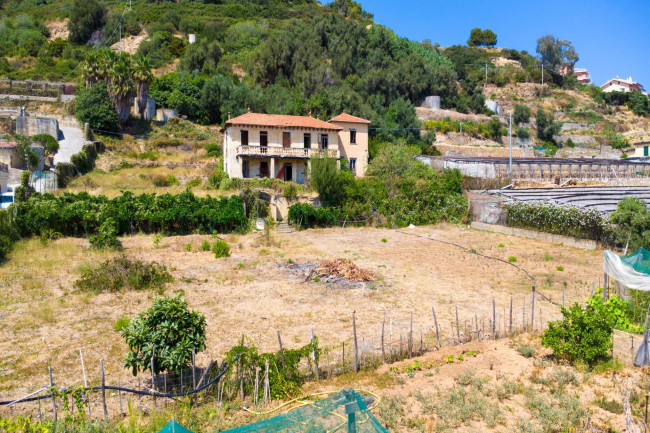 Villa in vendita a Riva Ligure
