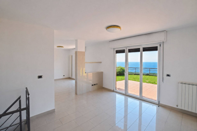 Apartment for sale in Ospedaletti