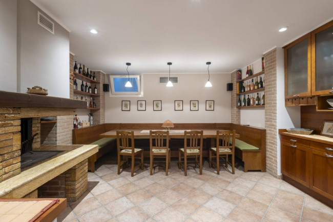 Villa for sale in Imperia