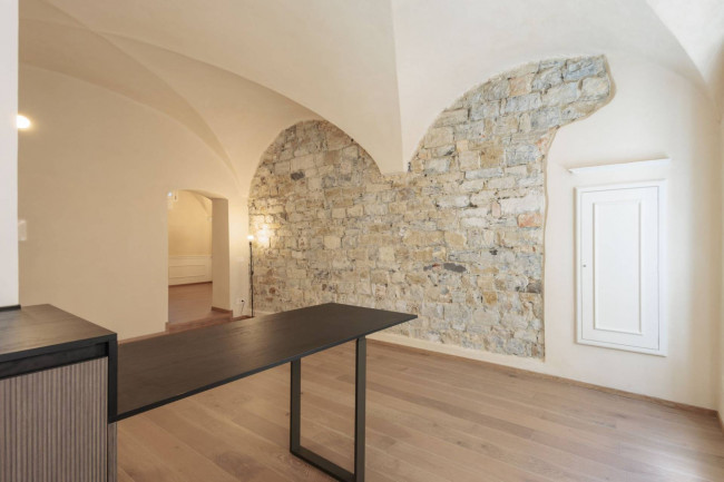 Квартира в продажа в Santo Stefano al Mare