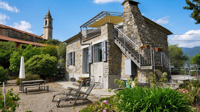 Villa à vendre à Dolcedo