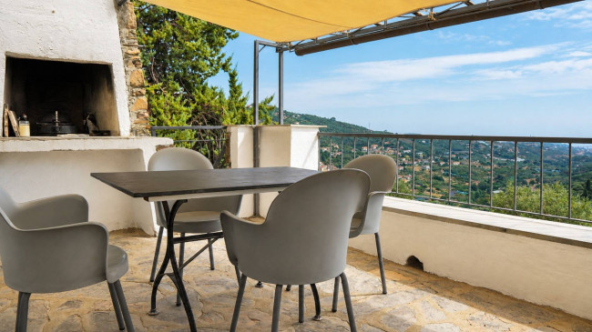 Villa à vendre à Dolcedo