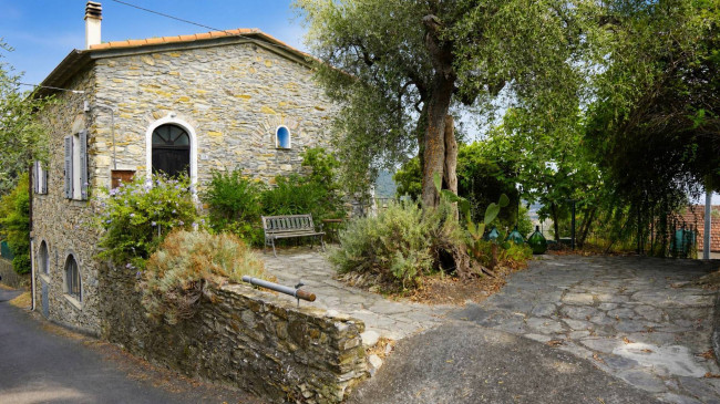 Villa à vendre à Dolcedo