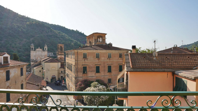 Appartamento in vendita a Dolcedo