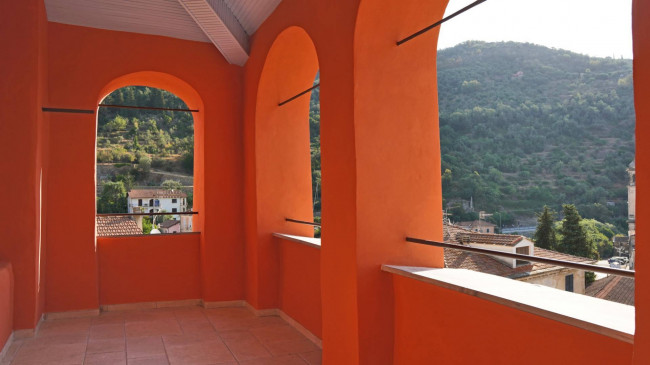Appartamento in vendita a Dolcedo