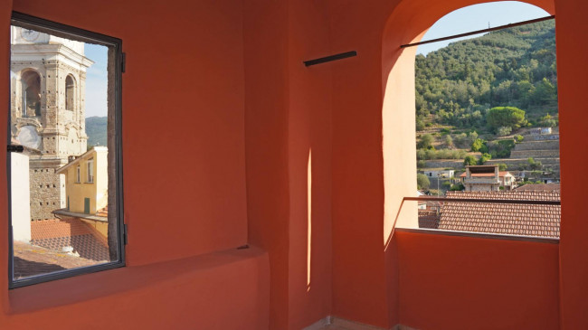 Appartamento in vendita a Dolcedo