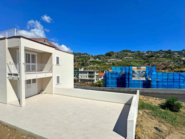 Appartamento in vendita a Bordighera