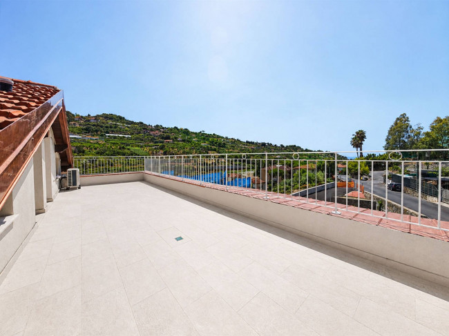 Appartamento in vendita a Bordighera