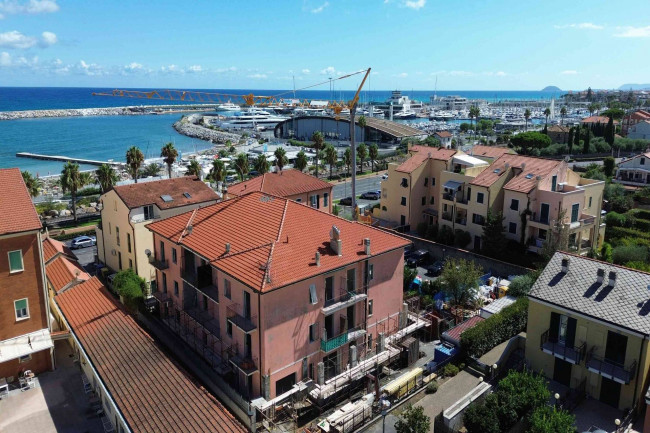 Appartamento in vendita a Loano