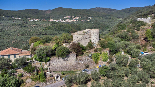 Villa in vendita a Vasia