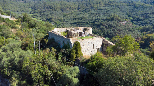 Villa in vendita a Vasia