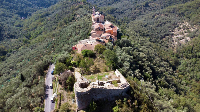 Villa in vendita a Vasia