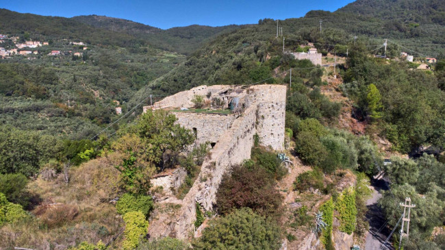 Villa in vendita a Vasia