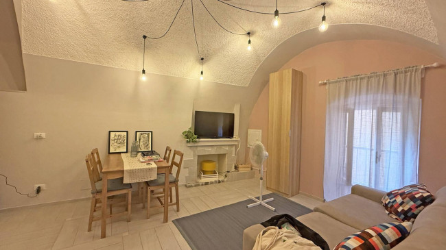 Appartamento in vendita a Dolceacqua
