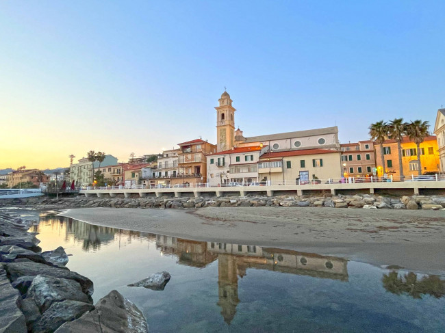 Apartment for sale in Santo Stefano al Mare