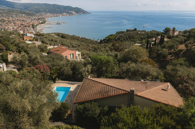 Villa à vendre à Imperia