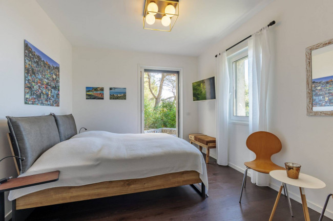 Villa for sale in Cipressa