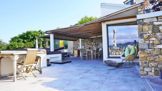 Villa for sale in Imperia