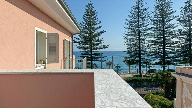 Квартира в продажа в Bordighera
