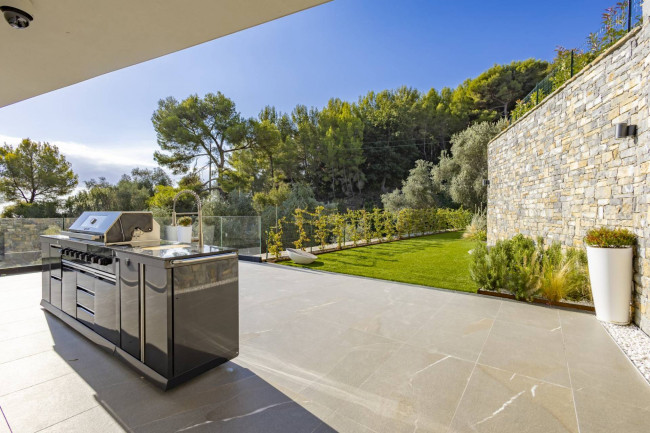 Villa for sale in Diano Marina