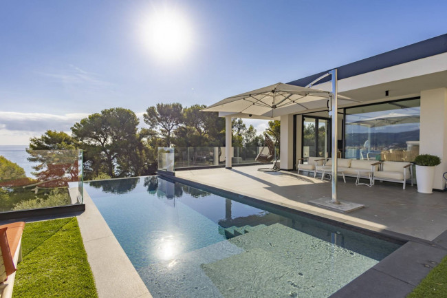 Villa for sale in Diano Marina