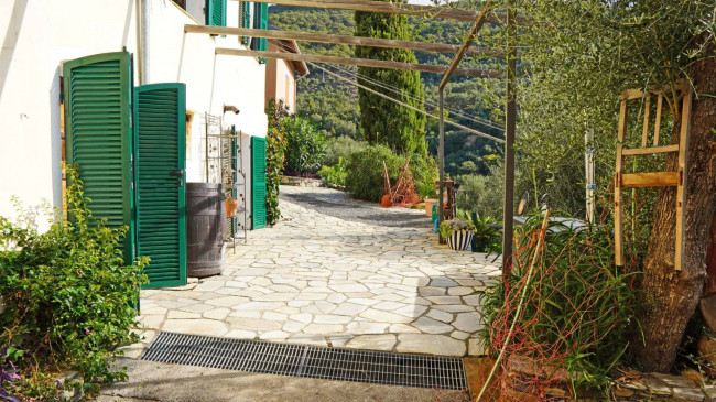Town House for sale in Diano San Pietro