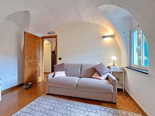 Casa di paese in vendita a Dolceacqua