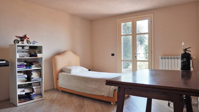 Villa for sale in Diano Marina