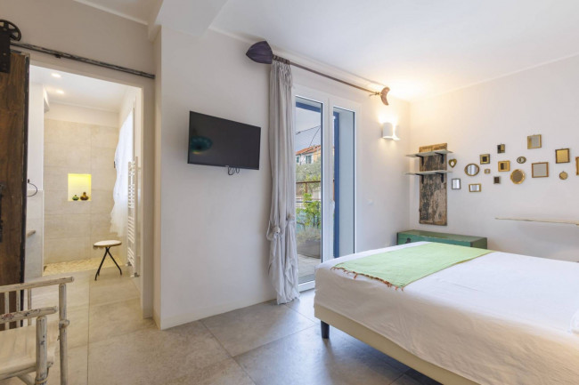 Villa for sale in Imperia