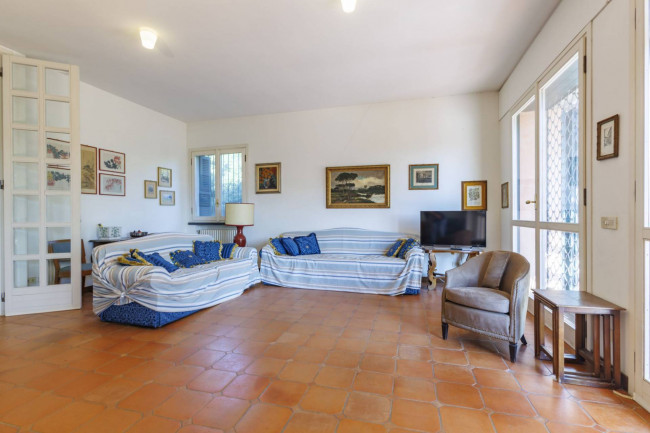 Villen/Häuser zum kaufen in Diano Castello