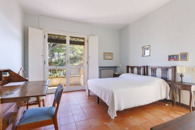 Villen/Häuser zum kaufen in Diano Castello