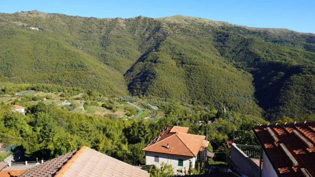 Casa di paese in vendita a Borgomaro