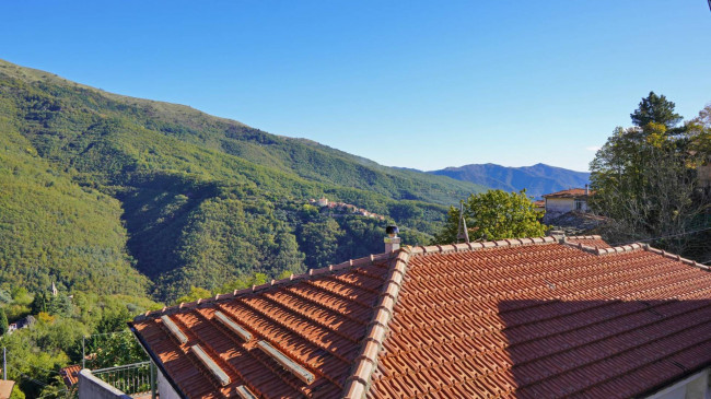 Casa di paese in vendita a Borgomaro