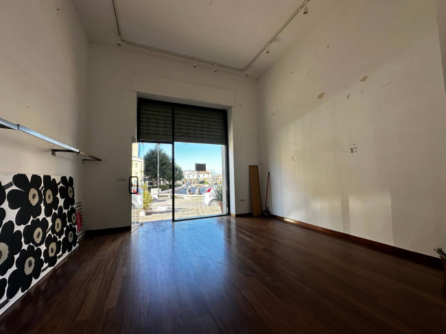 Locale commerciale in affitto a Chieti
