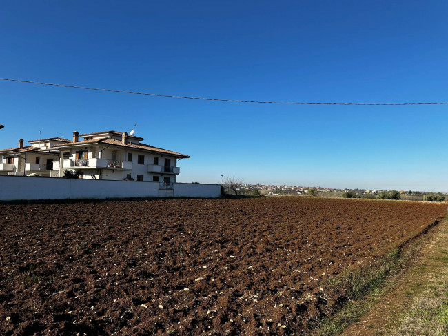 Terreno edificabile in vendita a Rosciano