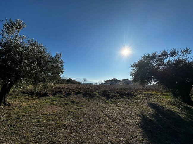 Terreno edificabile in vendita a Rosciano