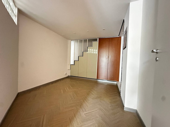 Locale commerciale in affitto a Chieti